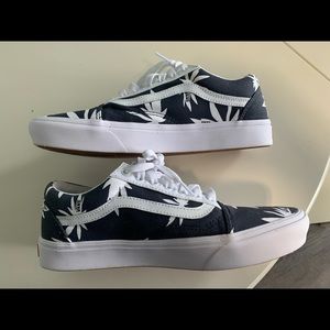 Vans Comfycush custom Kush shoes